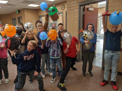 5th grade balloon parade